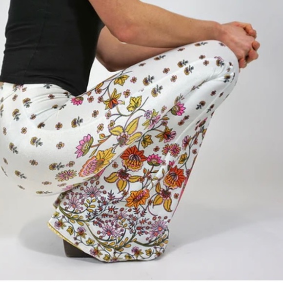 Flare Street x Free People Amalia Velvet Floral Peacock Wide Leg Pants - Picture 4 of 8